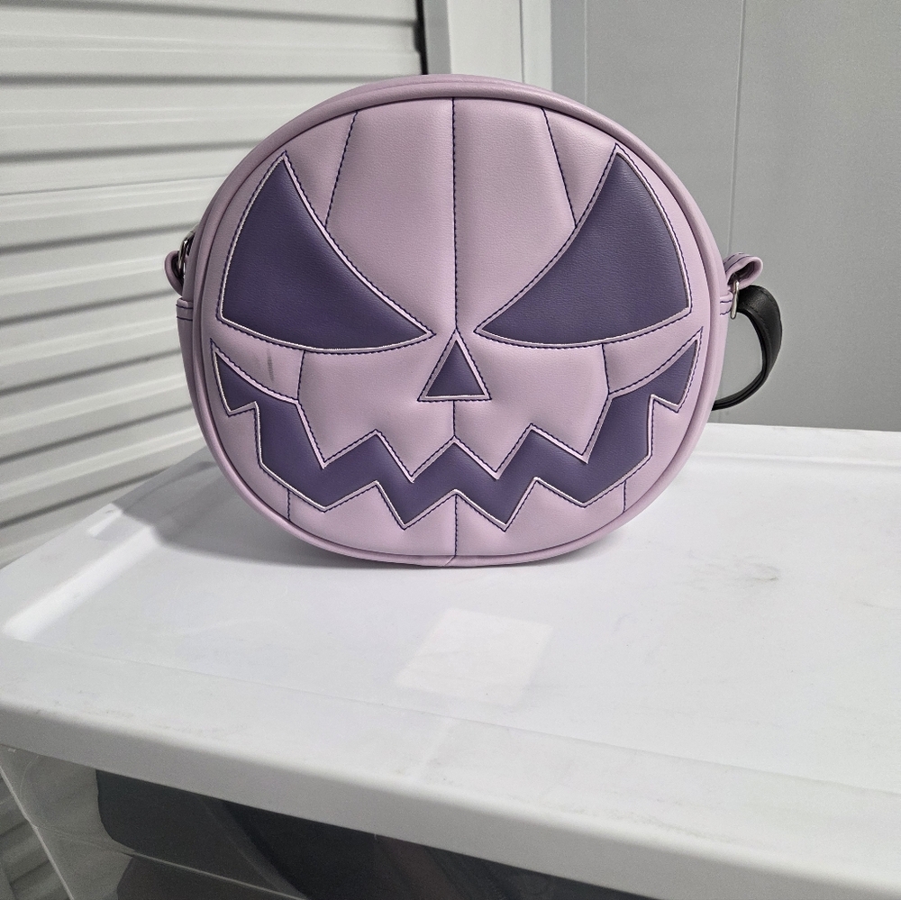 Love Pain and Stitches handcrafted pumpkin face crossbody in lavender - Picture 4 of 12